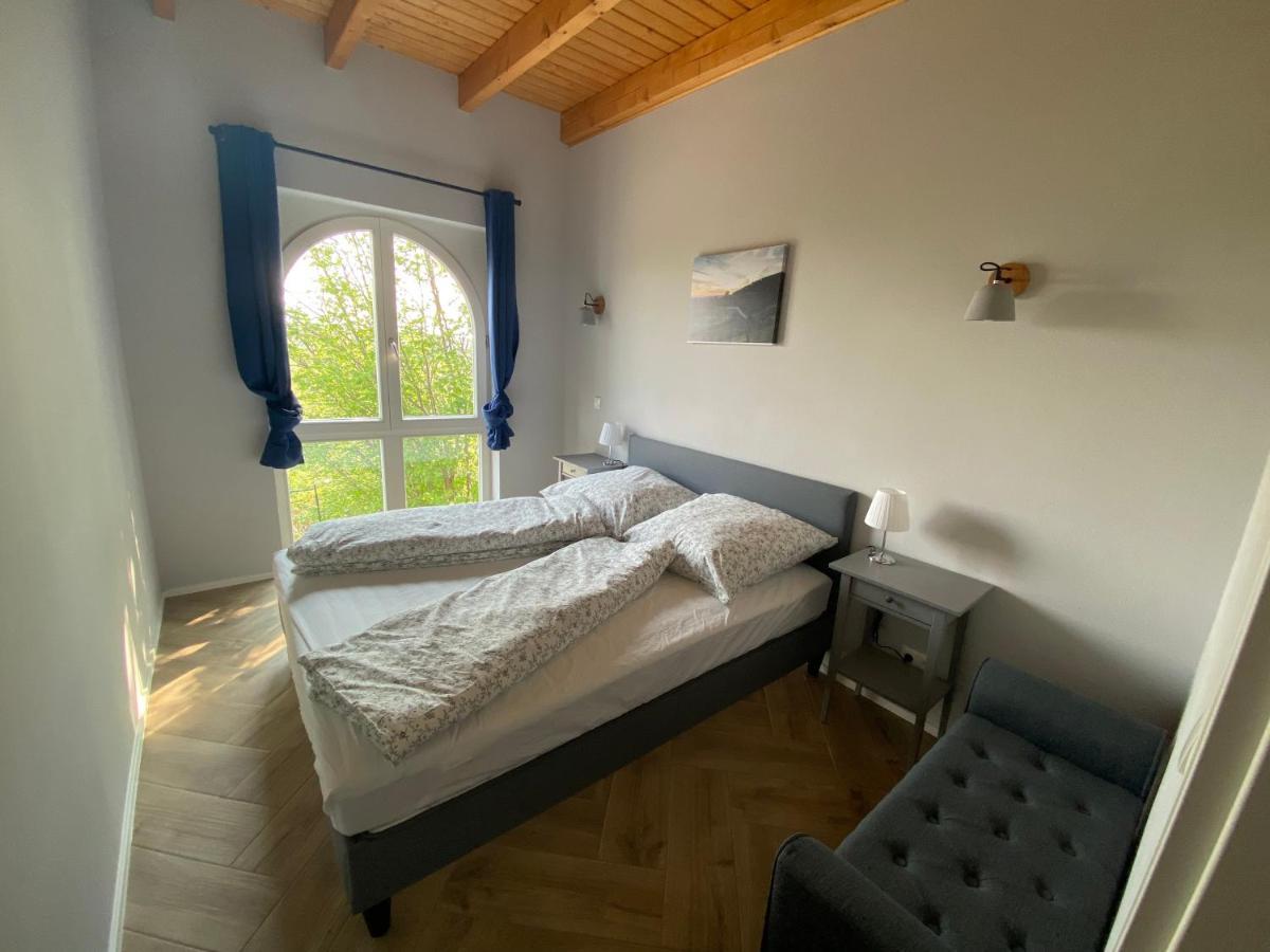 Weinbergshaus Mit Blick Auf'S Wasser Salzatal Esterno foto